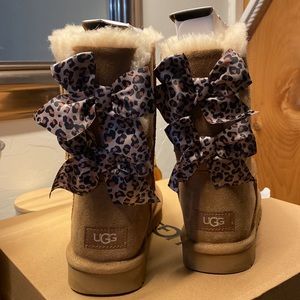 Brand new chestnut double leopard bow UGGS.
